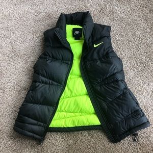 Nike vest
